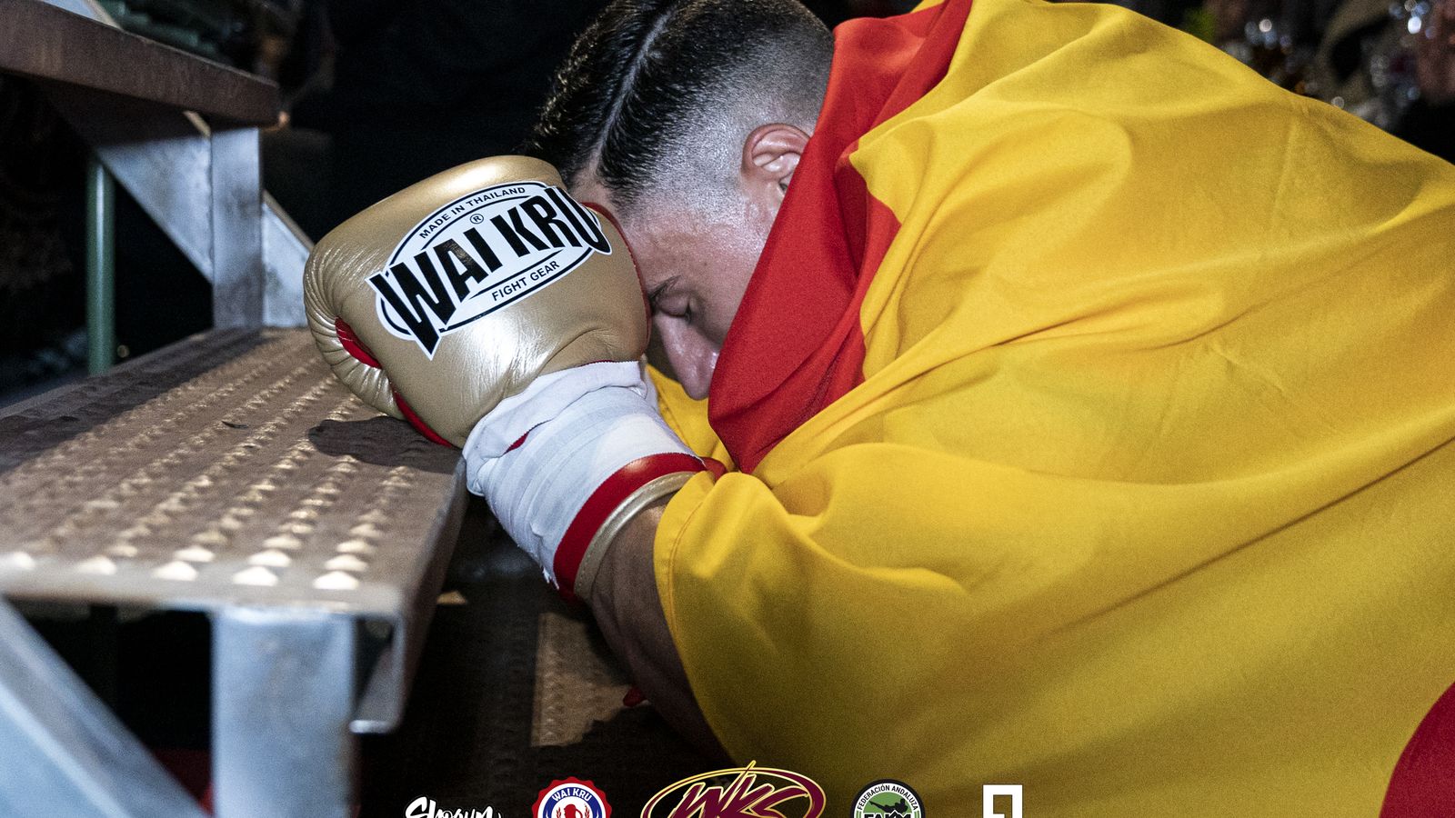 El luchador del Team Martínez Guerrero, concentrado antes del combate