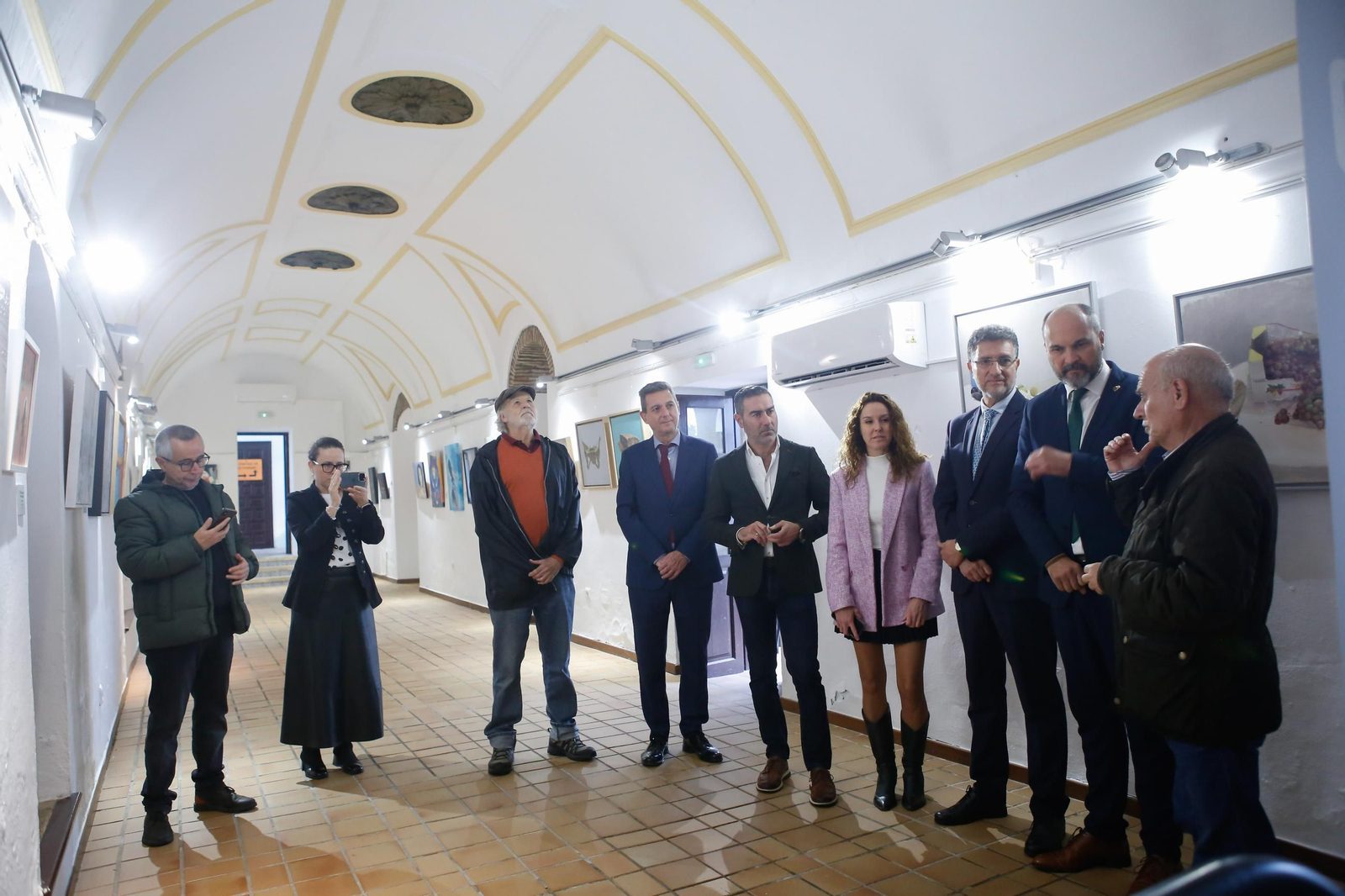 Los Barrios inaugura la exposición "Formato Pintura" con 20 creadores de la provincia de Cádiz