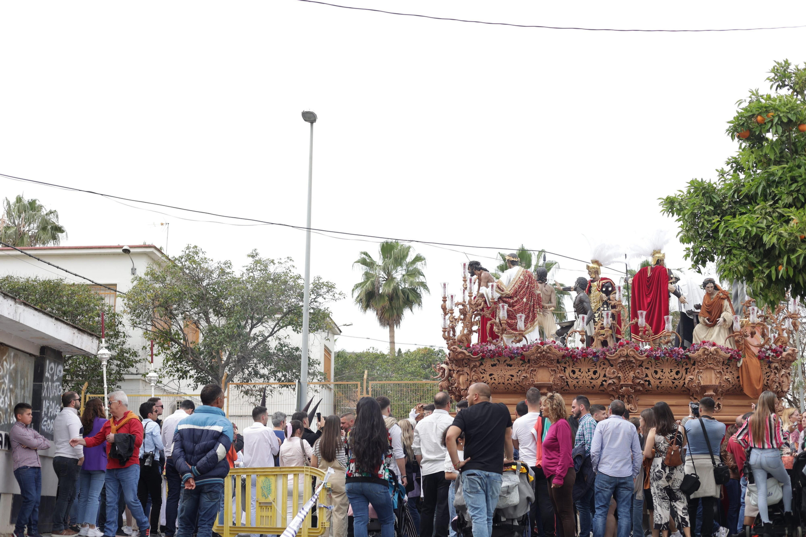 Martes Santo: la Hermandad de la Salud en imágenes