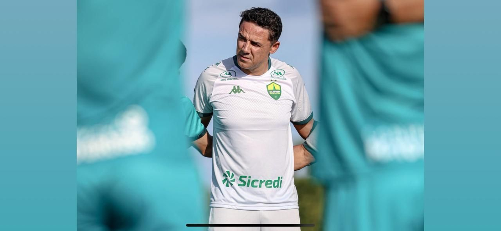 Weligton, nueva aventura al abrigo de su maestro en el Cuiabá de Brasil