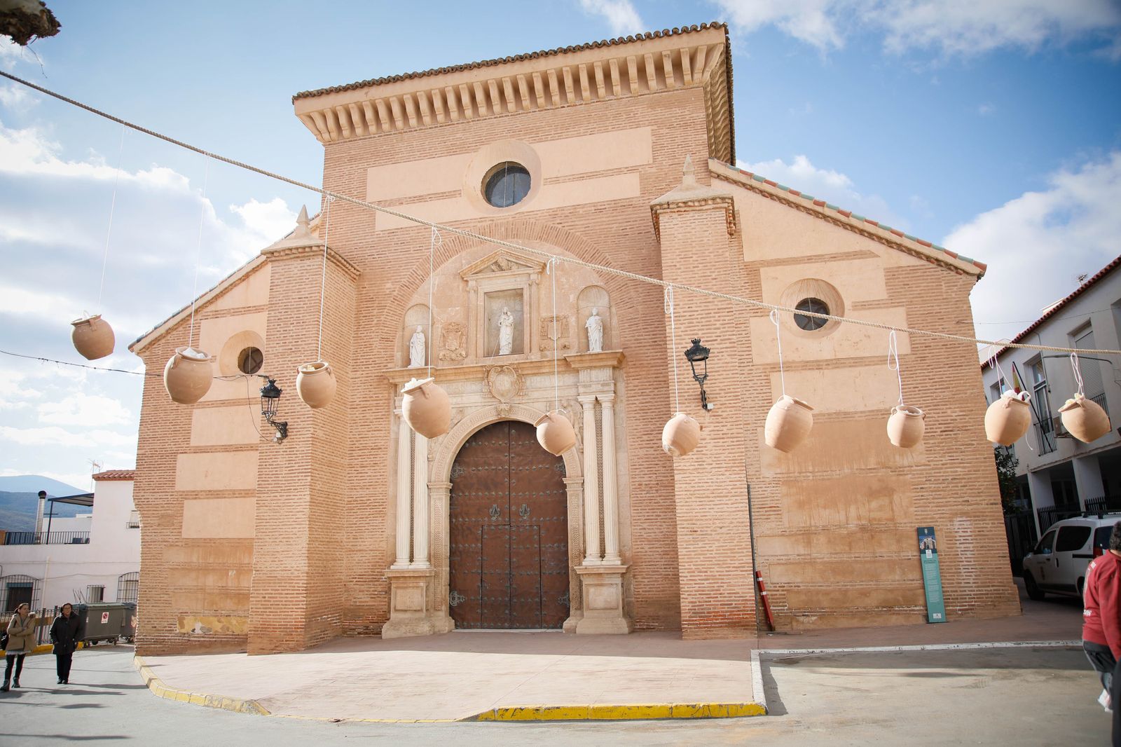 Las mejores imágenes del cierre de fiestas en Fiñana con "Las Ollas"