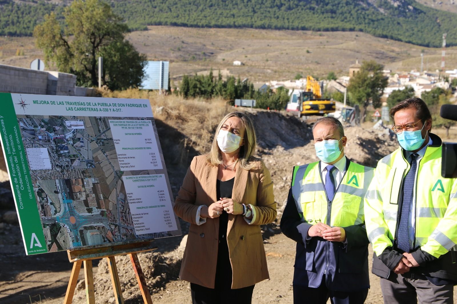 Visita de la consejera Marifrán Carazo a las obras en Puebla de Don Fadrique