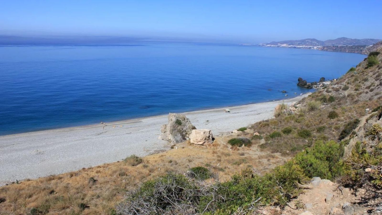 La Cala del Pino en Nerja. La Cala del Pino en Nerja.