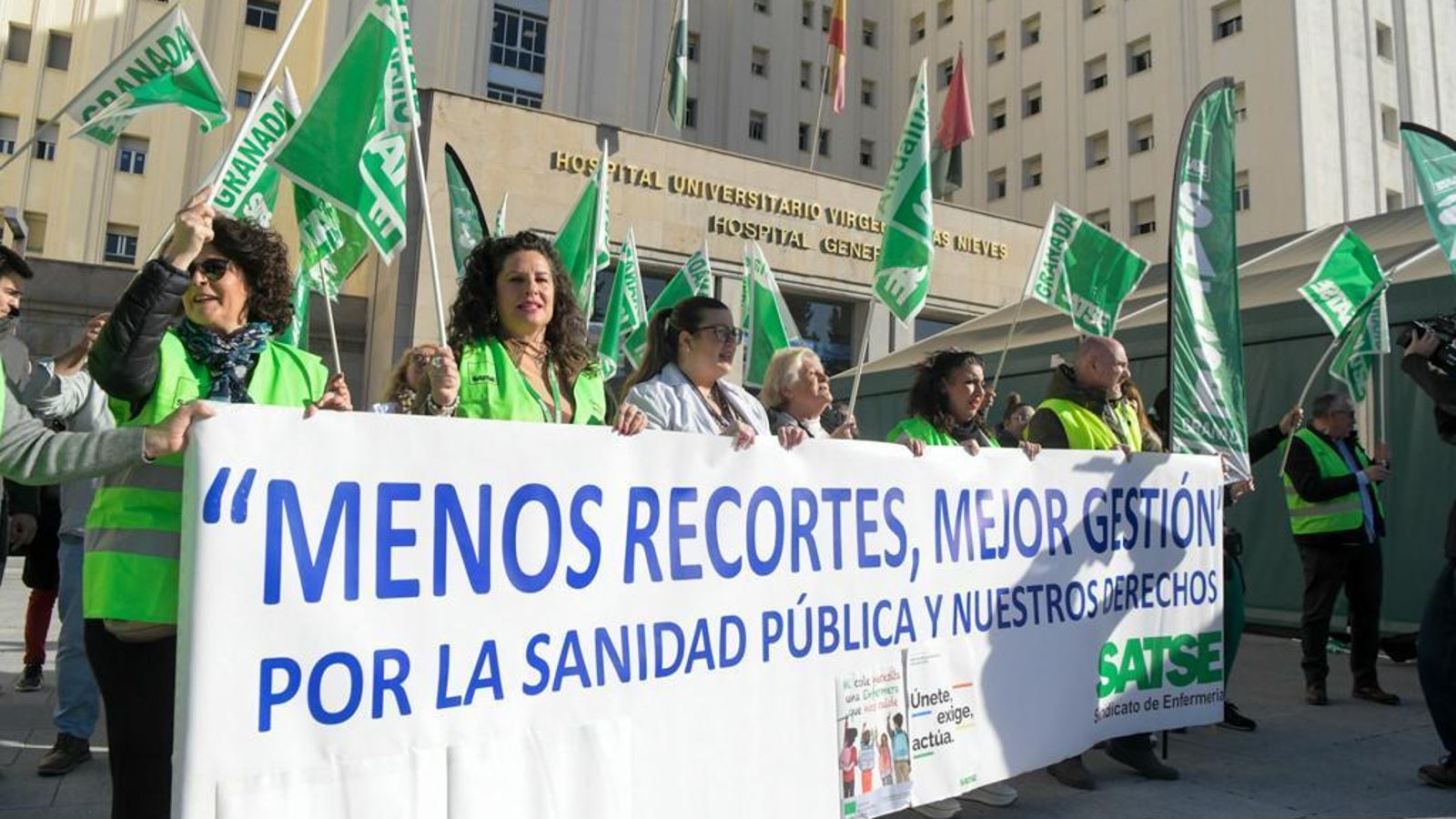 Concentración del SATSE en el Virgen de las Nieves.
