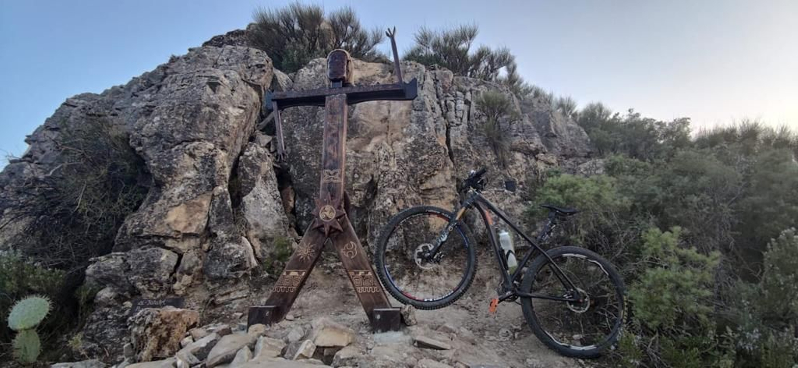 ¿Cómo son los tótems que hay en las sierras de Almería?