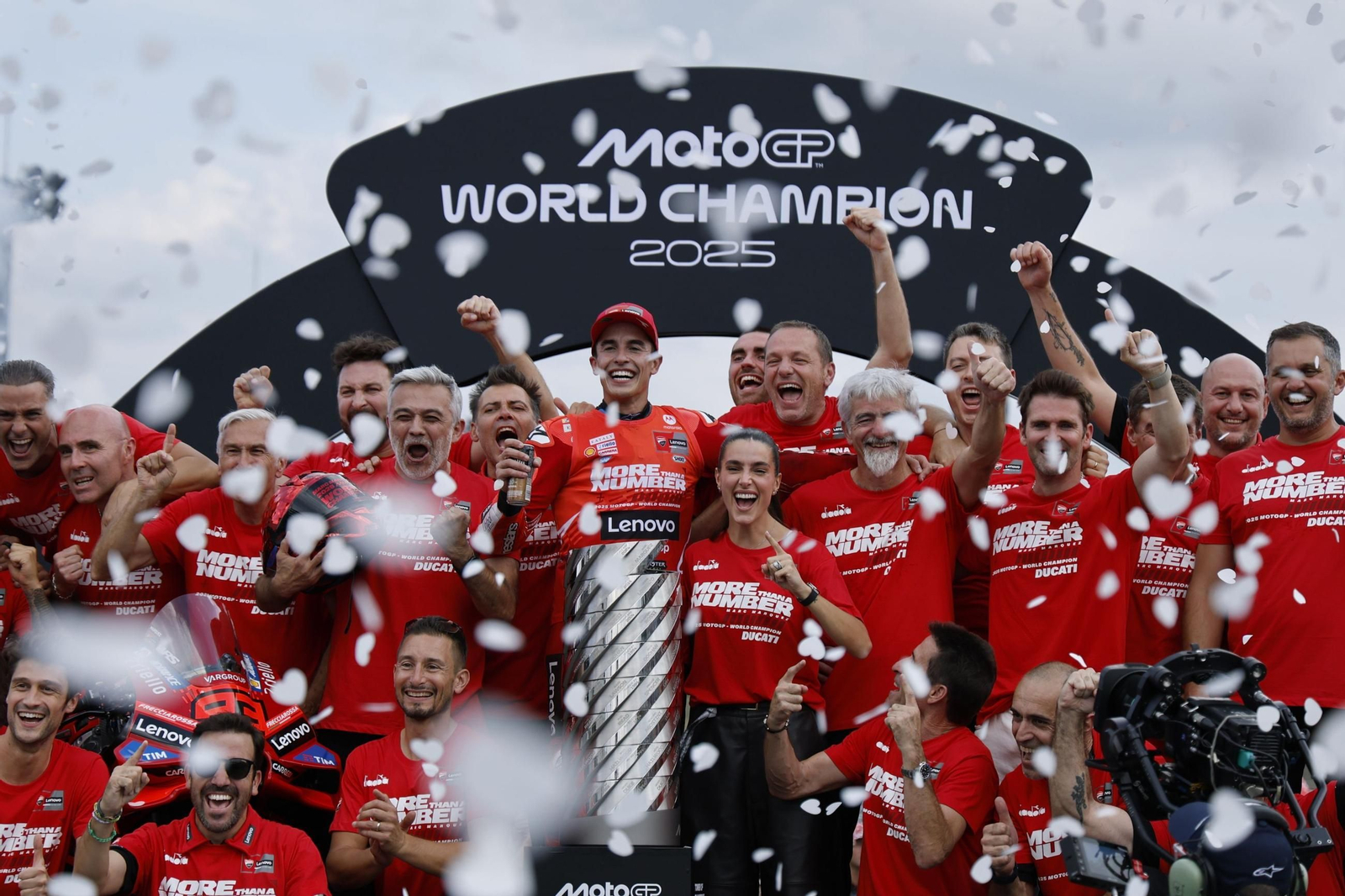 Las fotos del noveno título mundial de Marc Márquez