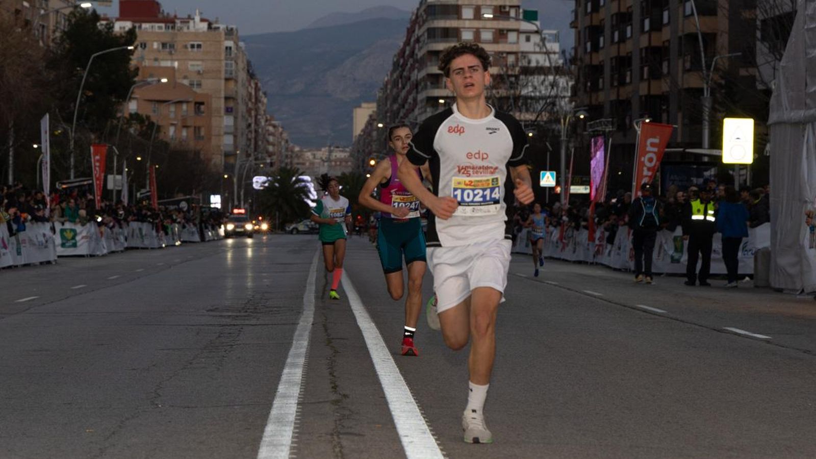 En imágenes: Las promesas del atletismo brillan en la Carrera Infantil de San Antón 2025