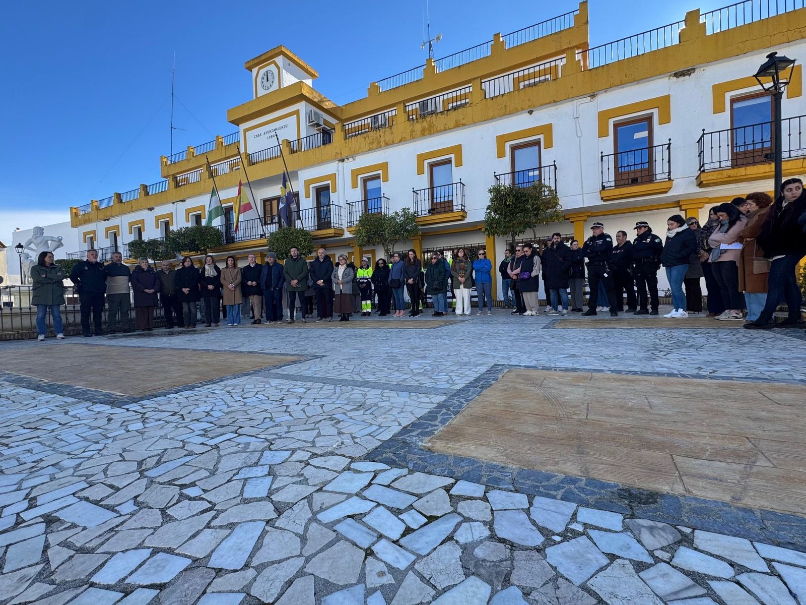 Minuto de silencio en el Ayuntamiento de Aljaraque.