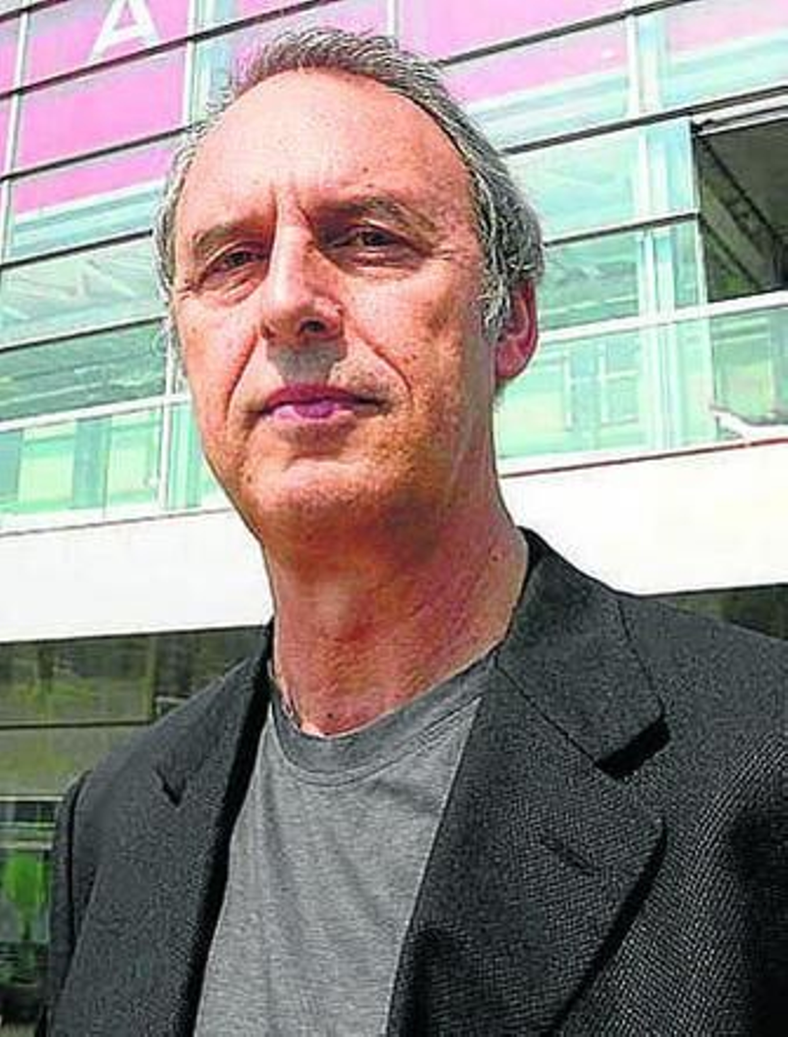 Guillermo Vázquez Consuegra.