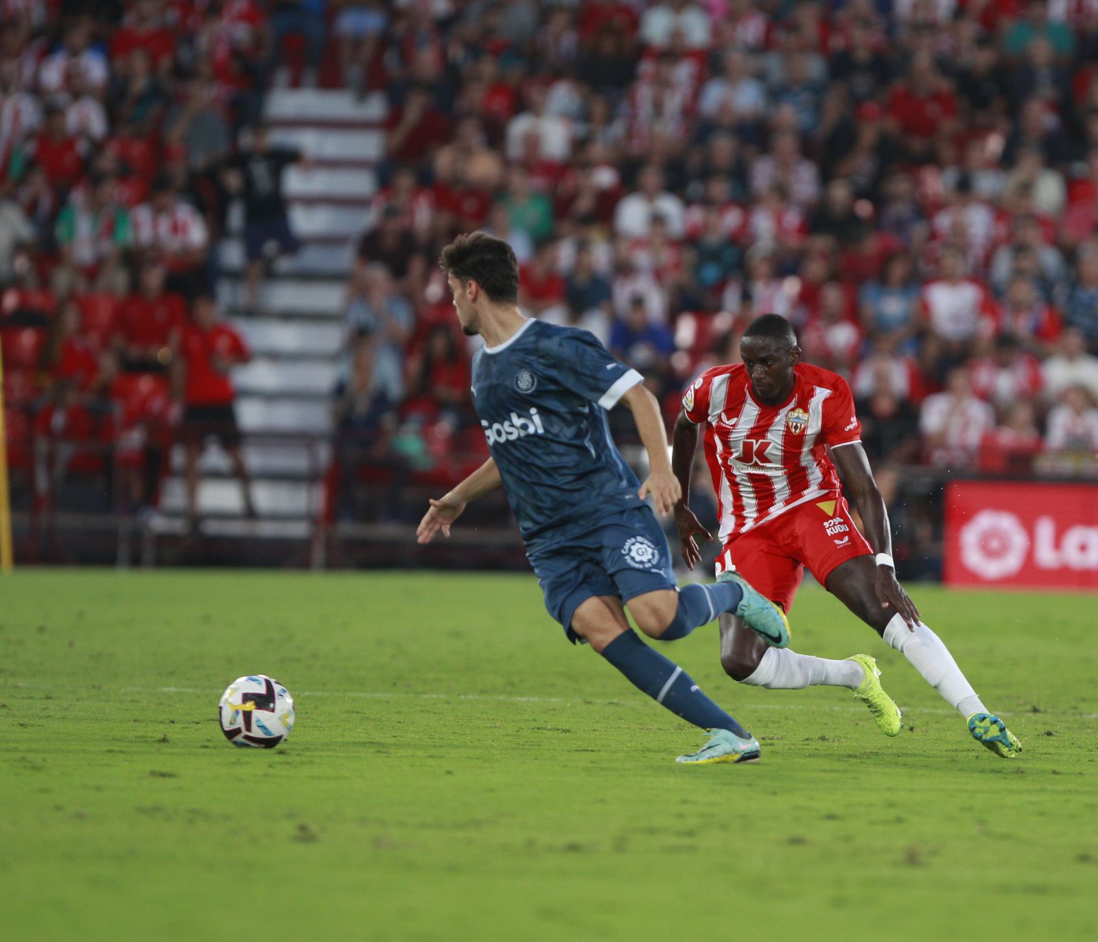 Imágenes del partido de fútbol U.D. Almería-Girona F.C.