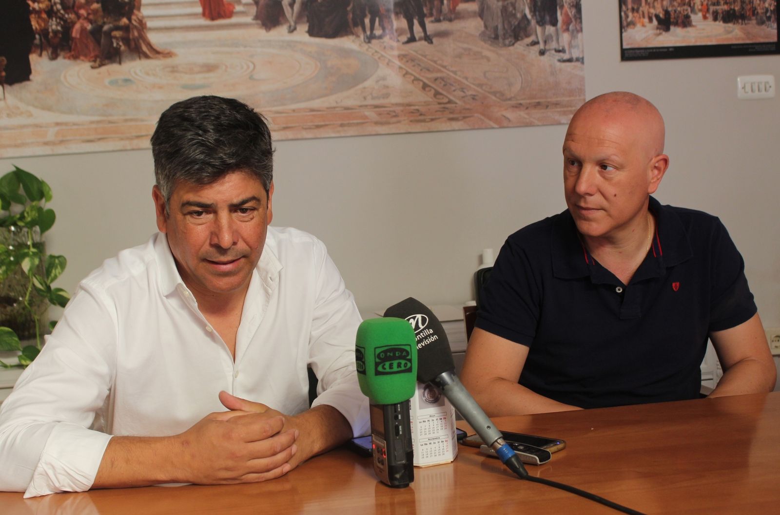 El alcalde de Montilla, Rafael Llamas y el delegado de Festejos, Miguel Sánchez