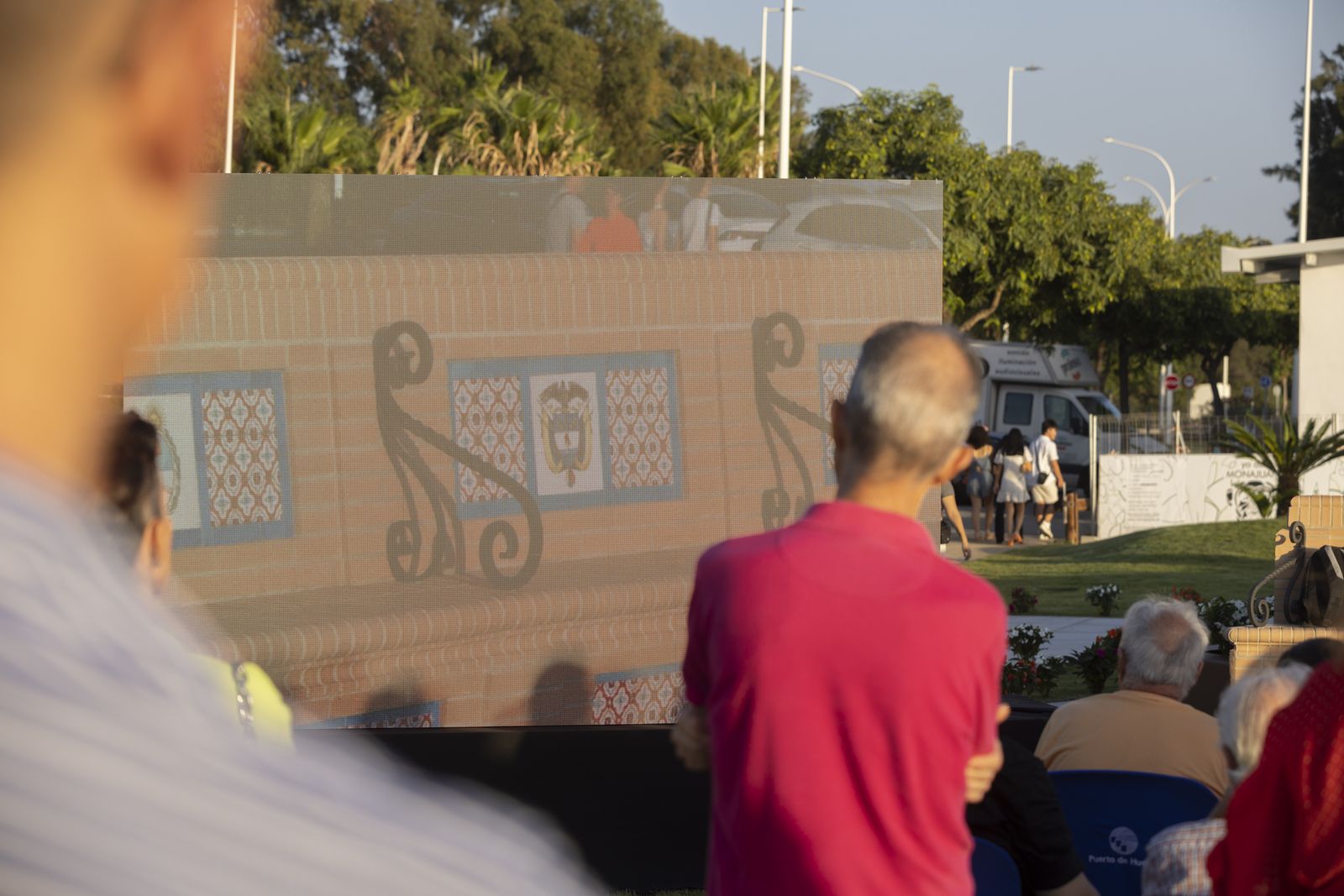 Imágenes de la inauguración De la Fuente de las Naciones en el Paseo de la Ría