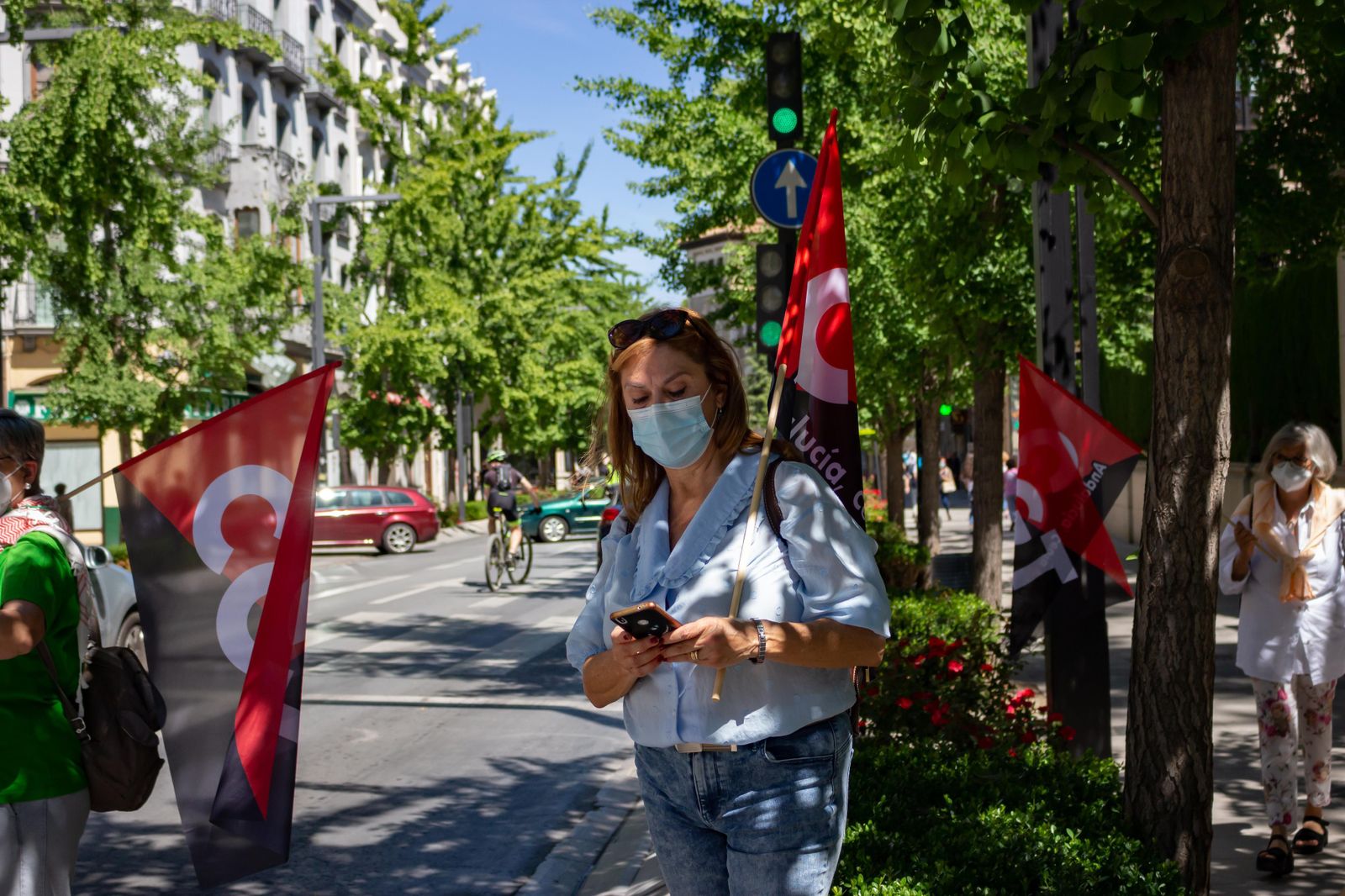 Fotos: manifestación en Granada por unos servicios públicos dignos y estables