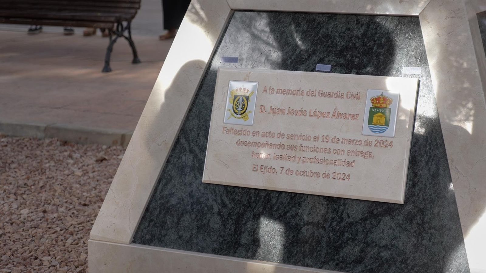 Durante el acto homenaje se descubrió una placa en señal de recuerdo al malogrado agente.