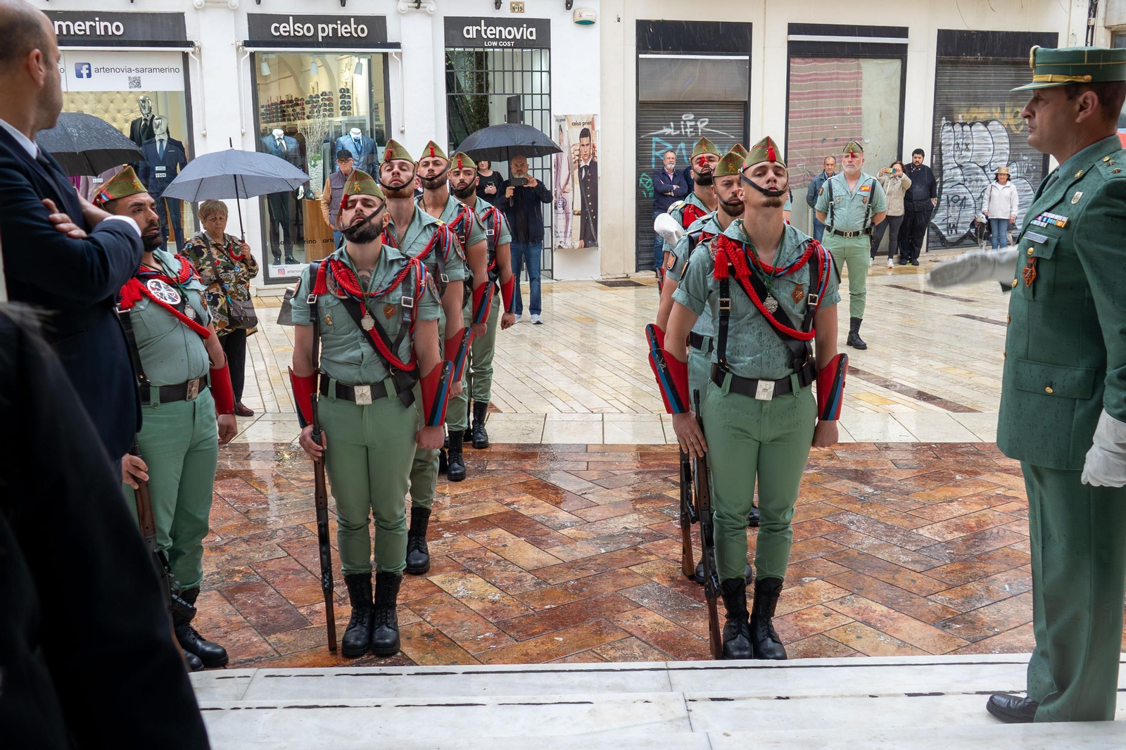 Imágenes de la llegada de los Caballeros Legionarios a la Iglesia de la Concepción