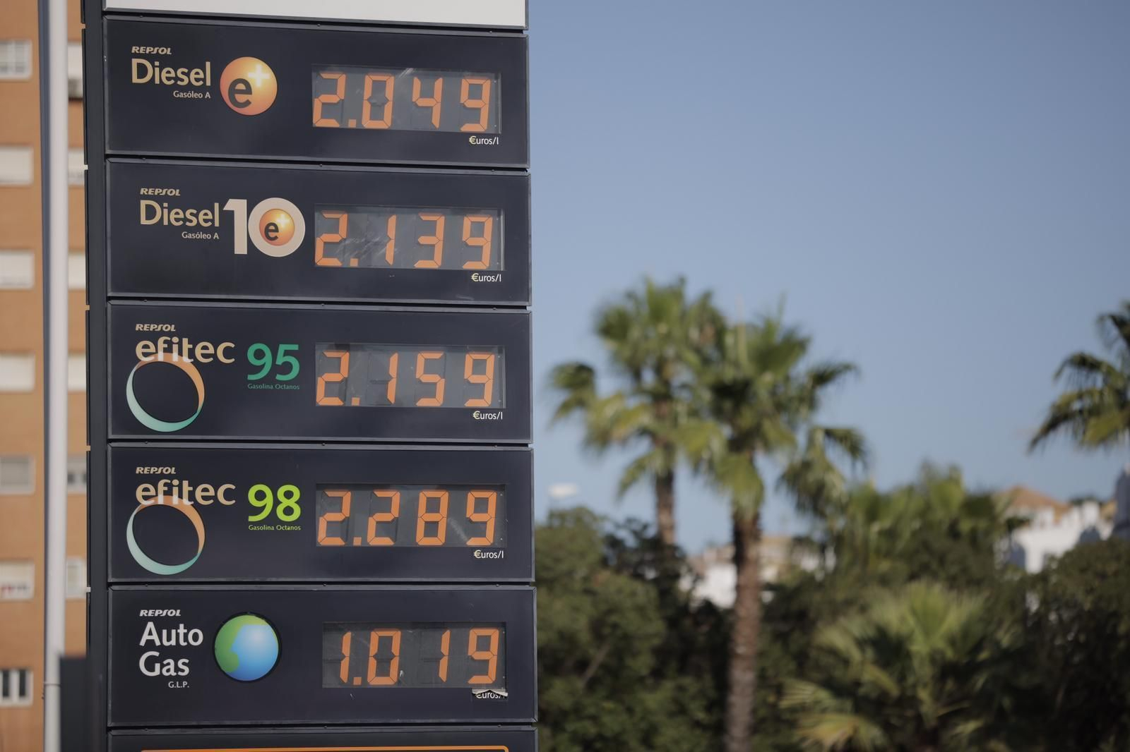 Los precios de la gasolina durante la jornada de ayer en Huelva.