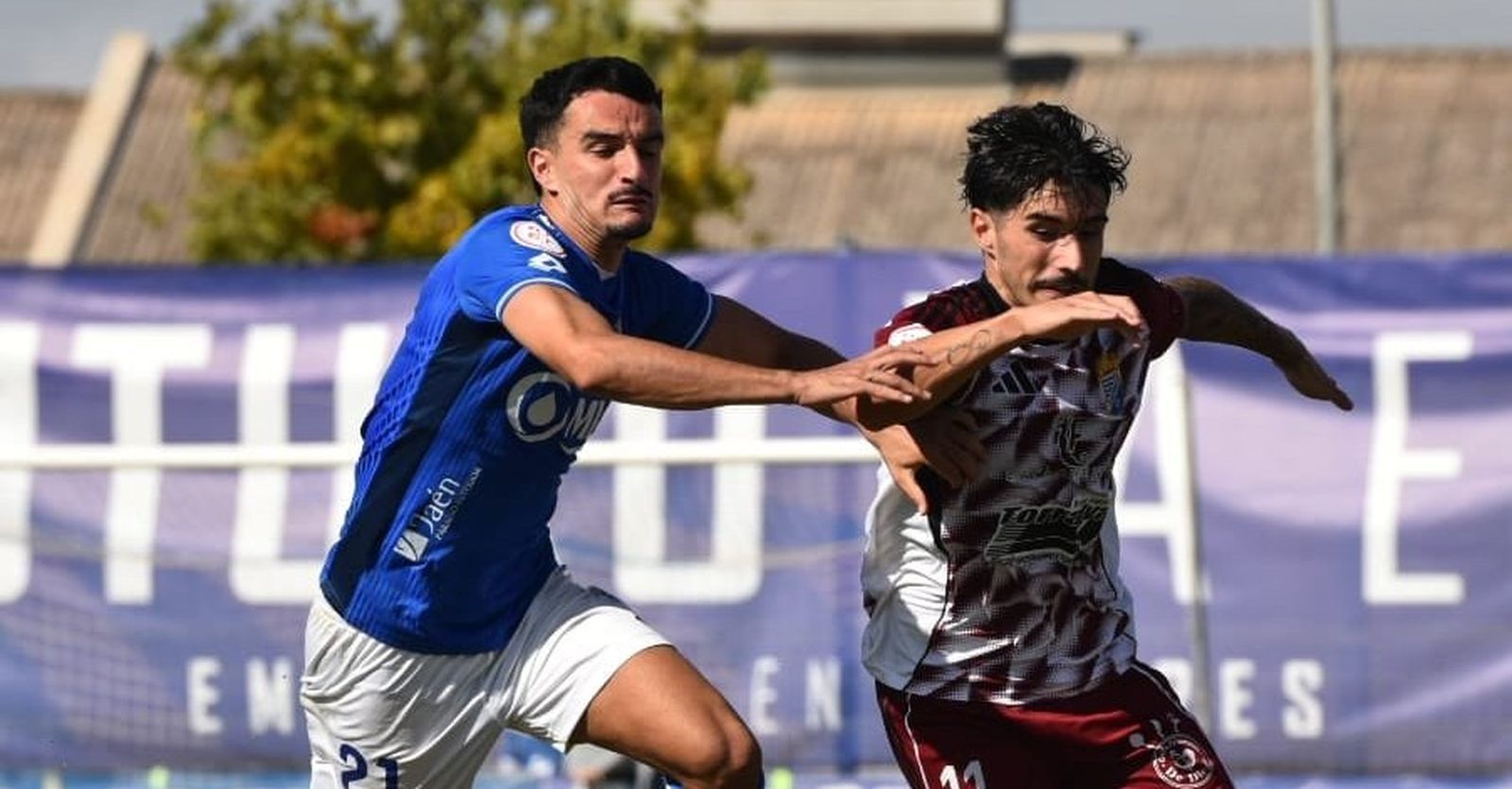 En la primera vuelta, linarenses y azulillos firmaron tablas en Linarejos.