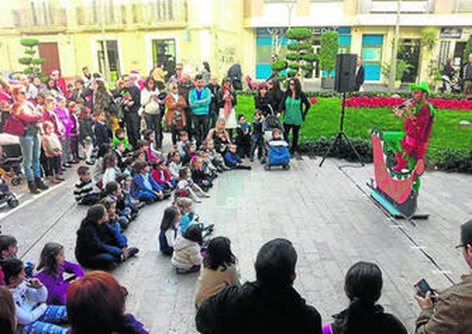 Mucho público en la actividad desarrollada ayer en el centro.