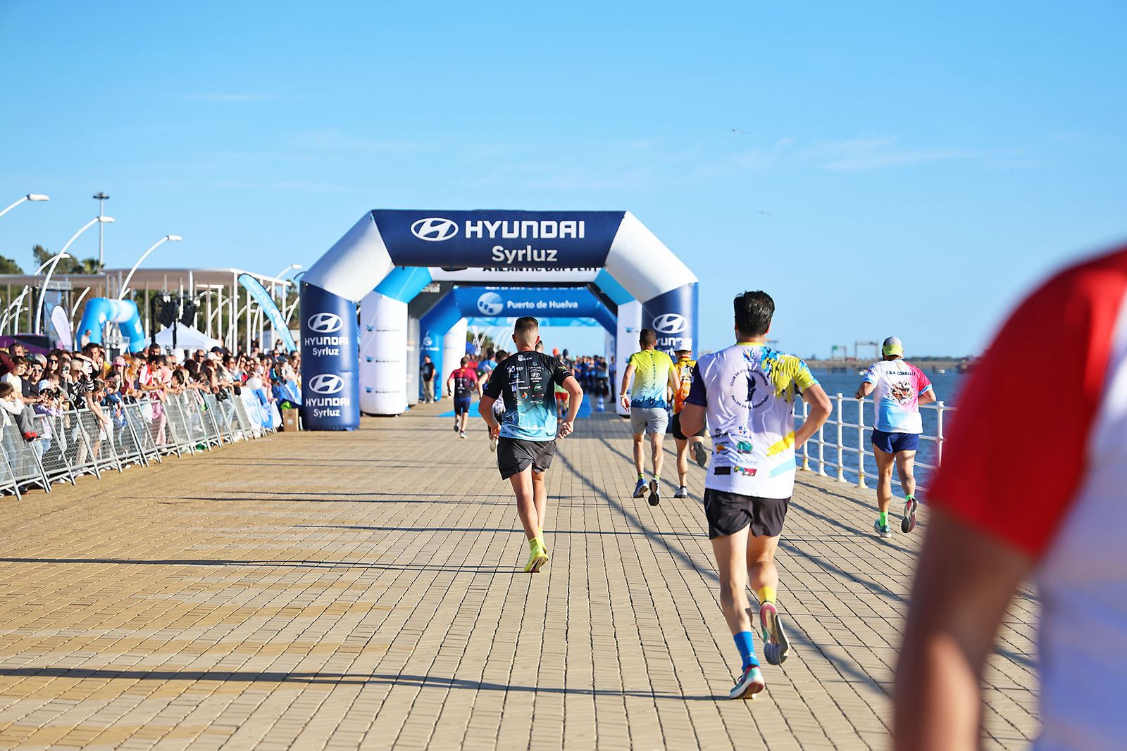 Imágenes de la 10K Huelva Avatel Telecom 'Puerta del Descubrimiento'