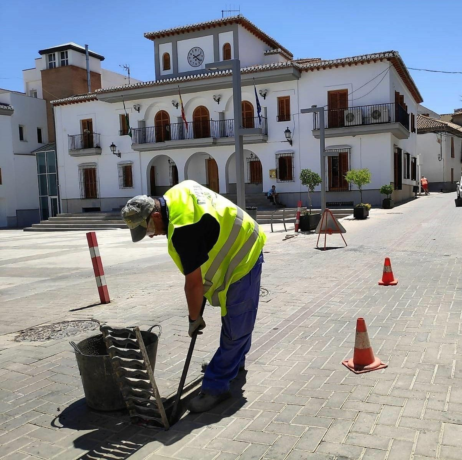 Campaña de limpieza de los imbordales de Emasagra