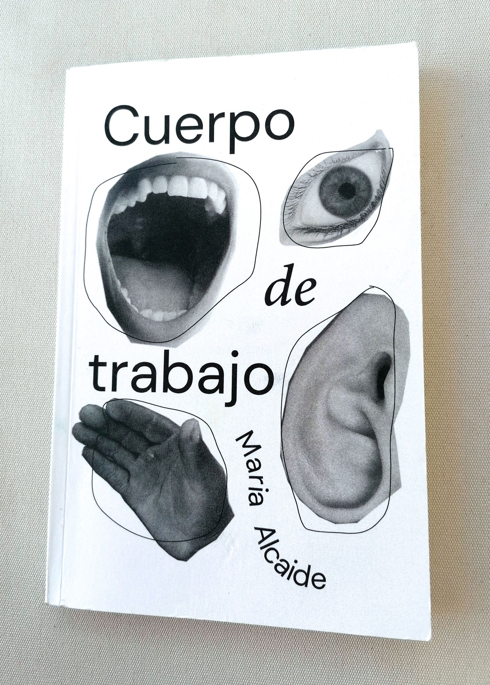 La obra de María Alcaide ofrece la posibilidad de "re-descubrir" su investigación en torno al "quejío y la fatiga".