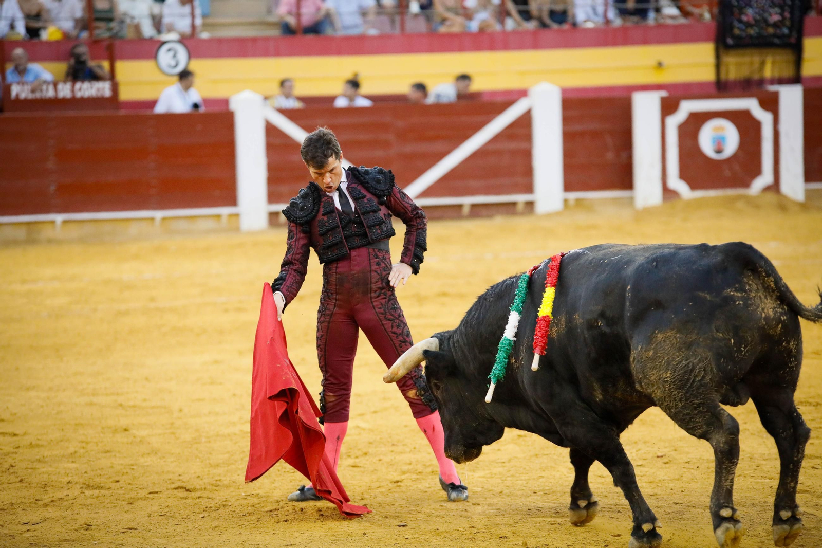 Imágenes de la corrida de toros en Roquetas de Mar