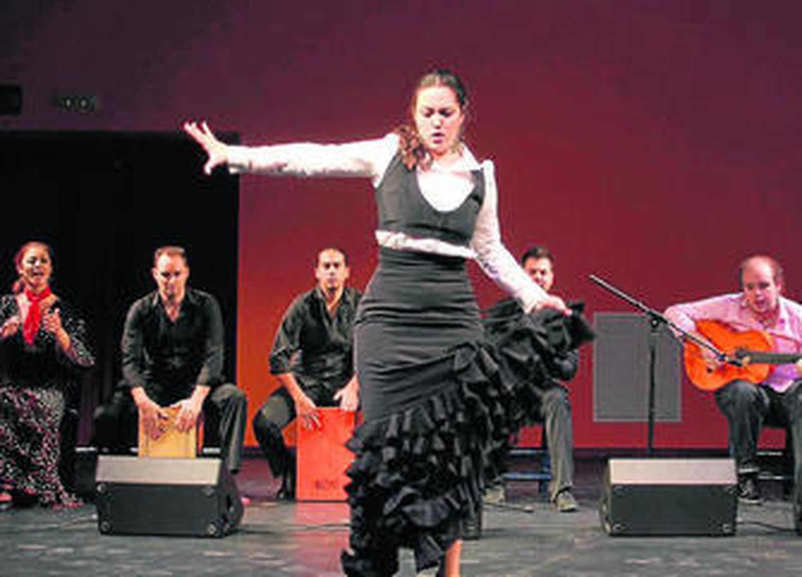 Una actuación de la Escuela de Flamenco de la capital.