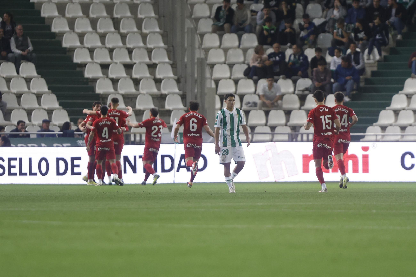 Las mejores fotos del ambiente en el Córdoba CF - Zaragoza en El Arcángel