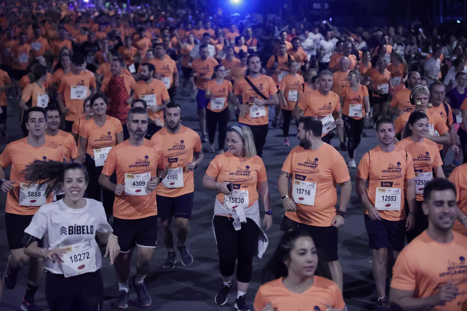 Búscate en la Carrera Nocturna de Sevilla (5)