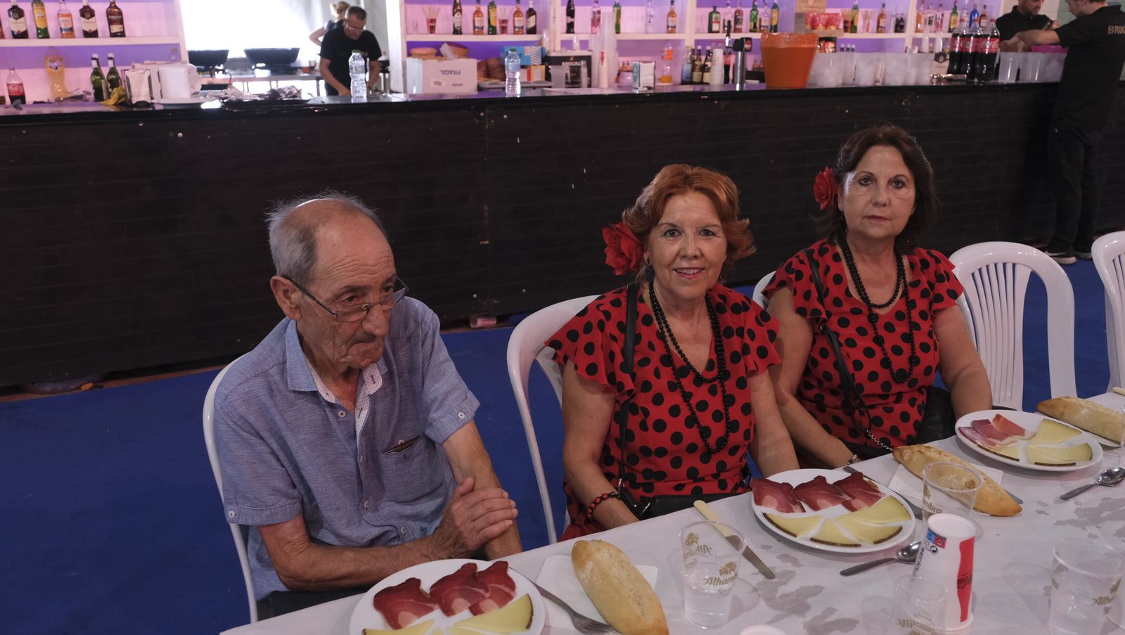 Imágenes de la comida homenaje a los mayores en la Caseta Municipal de la Feria de Almería 2022