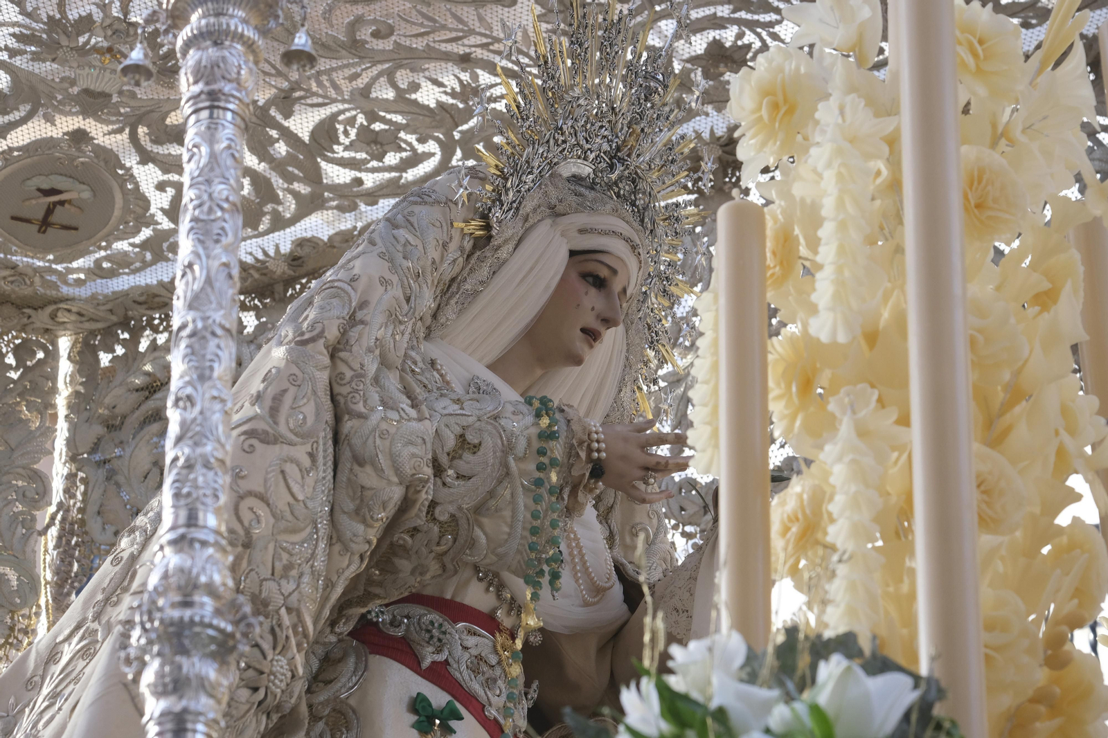 El traslado de la Virgen de la Paz y Esperanza de Córdoba, en imágenes