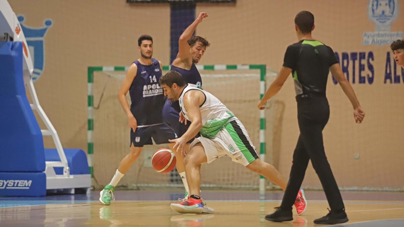Las mejores fotos de la VI Copa Diputación de baloncesto en Algeciras
