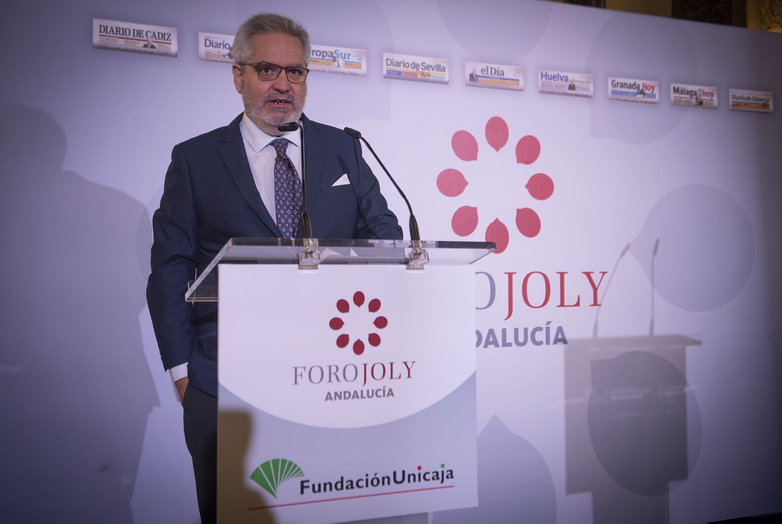 Imágenes del Foro Joly con el director de la Real Academia Española, Santiago Muñoz Machado