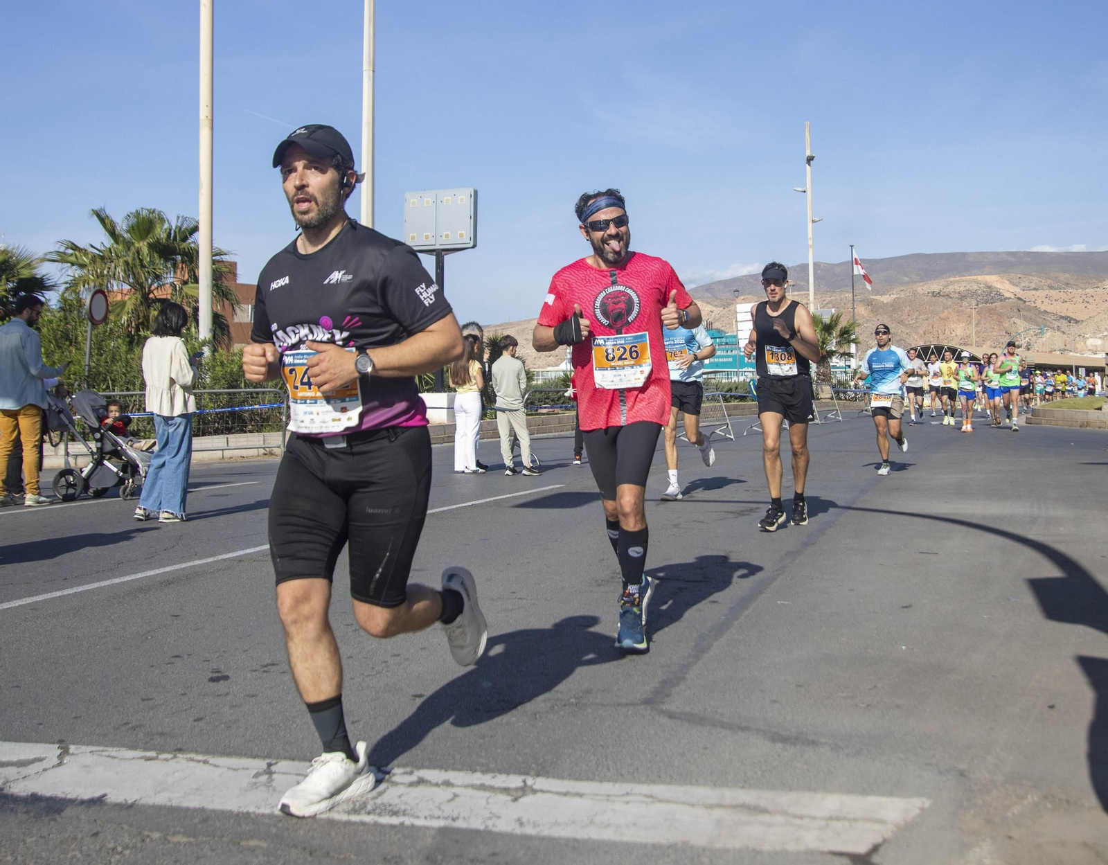 El Medio Maratón de Almería 2025, en imágenes