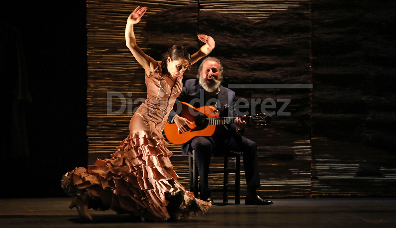 Imágenes del espectáculo 'Sin permiso' de Ana Morales