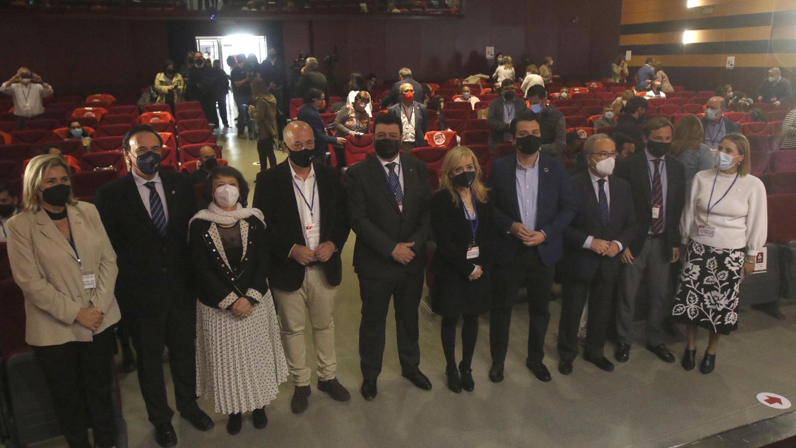 Representantes institucionales en la inauguración del congreso de UGT.