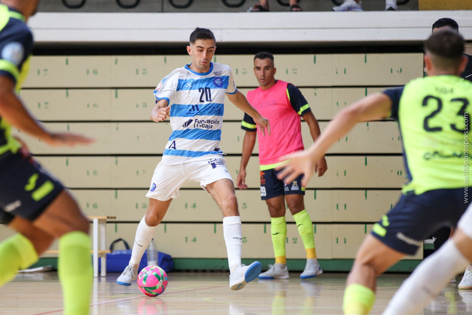 Estreno liguero con buen juego, goles y victoria del Heredia 21 en Carranque (7-2)