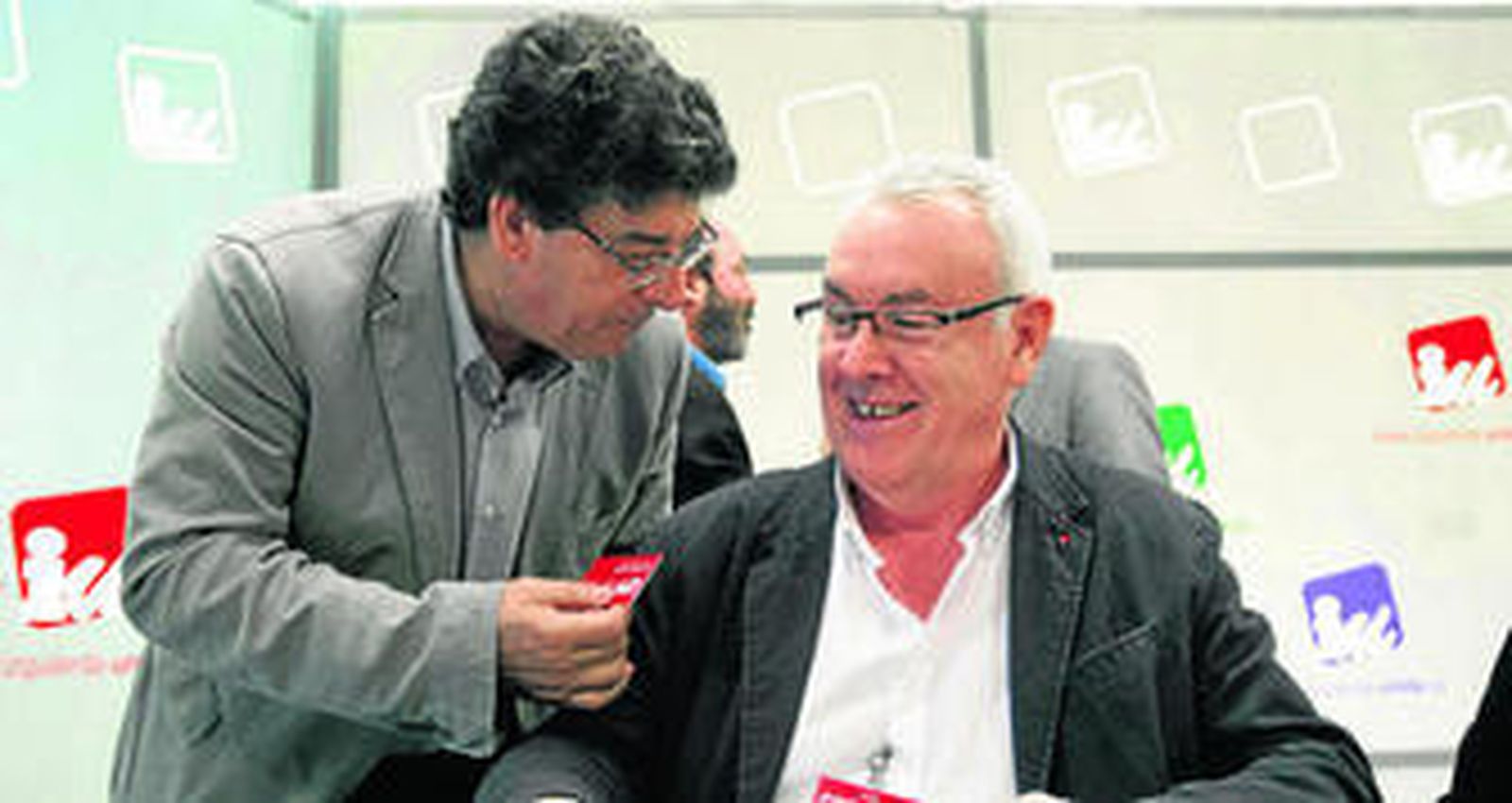 El vicepresidente de la Junta, Diego Valderas, ayer en Madrid con el líder de IU a nivel estatal, Cayo Lara.