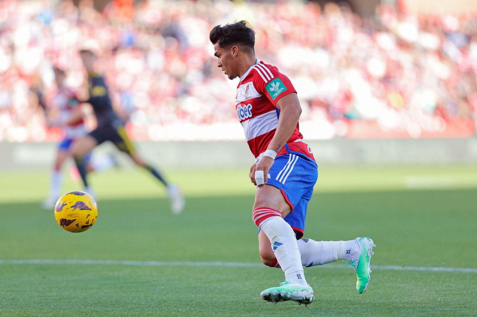 Matías Arezo, en un partido con el Granada
