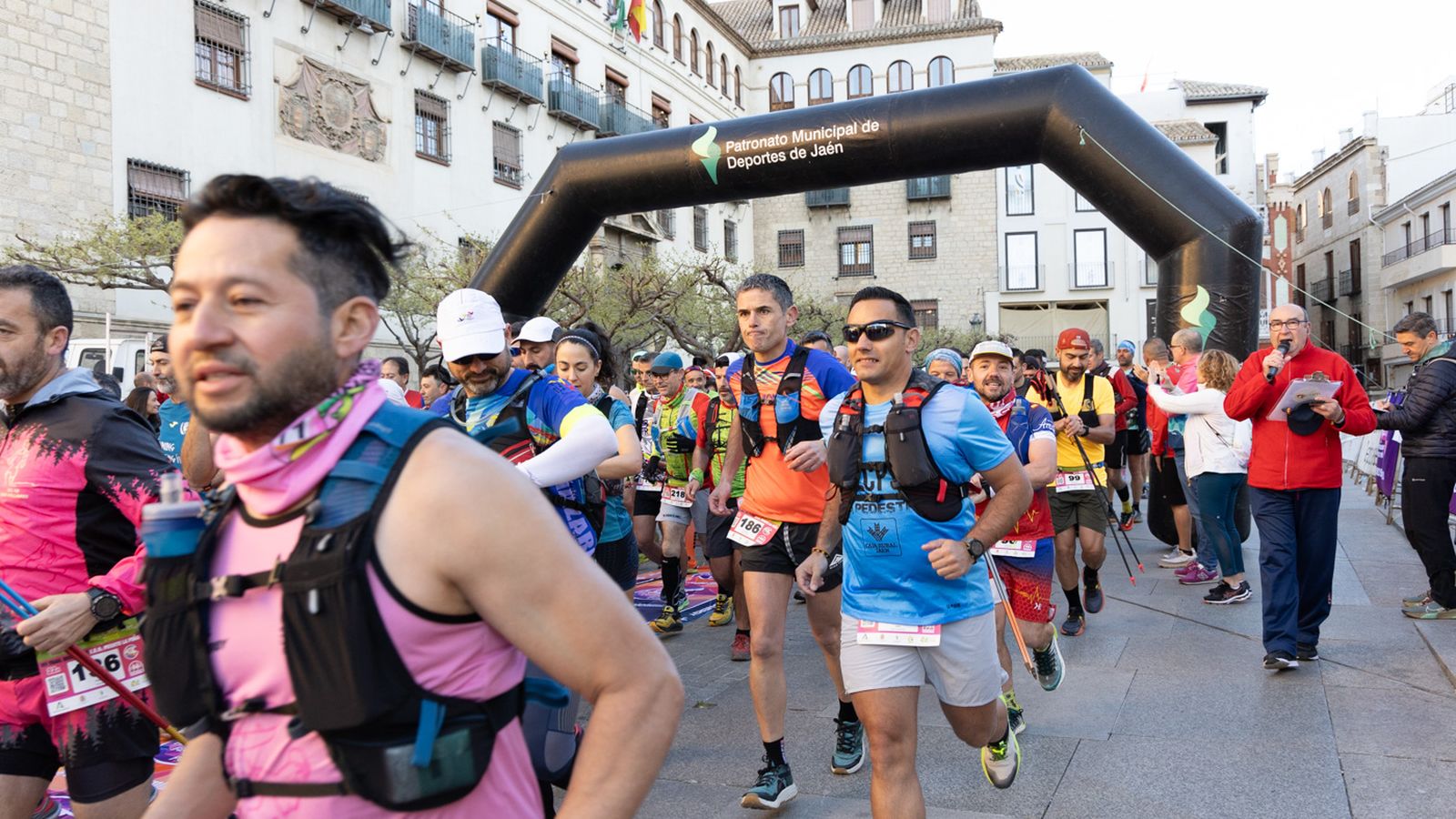 En imágenes: kilómetros para la esperanza de Celia en el CxM Trail Solidario IES Fuente de la Peña (I)