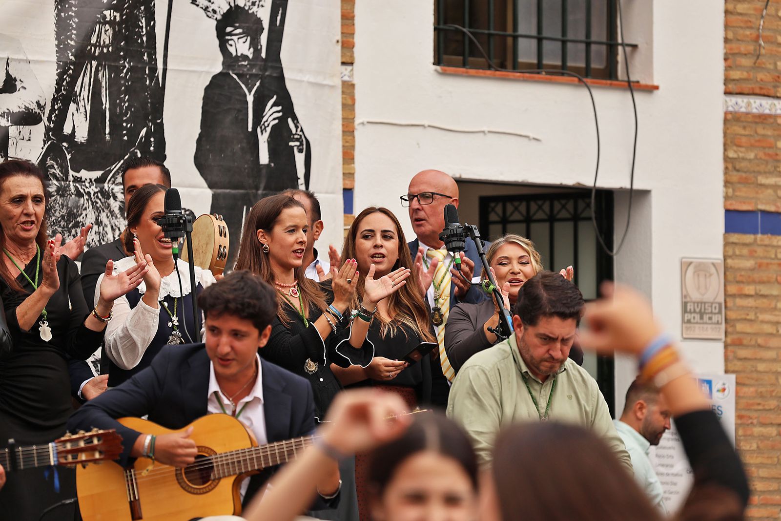 Ambiente en la Hermandad de Huelva tras el regreso de su Simpecado