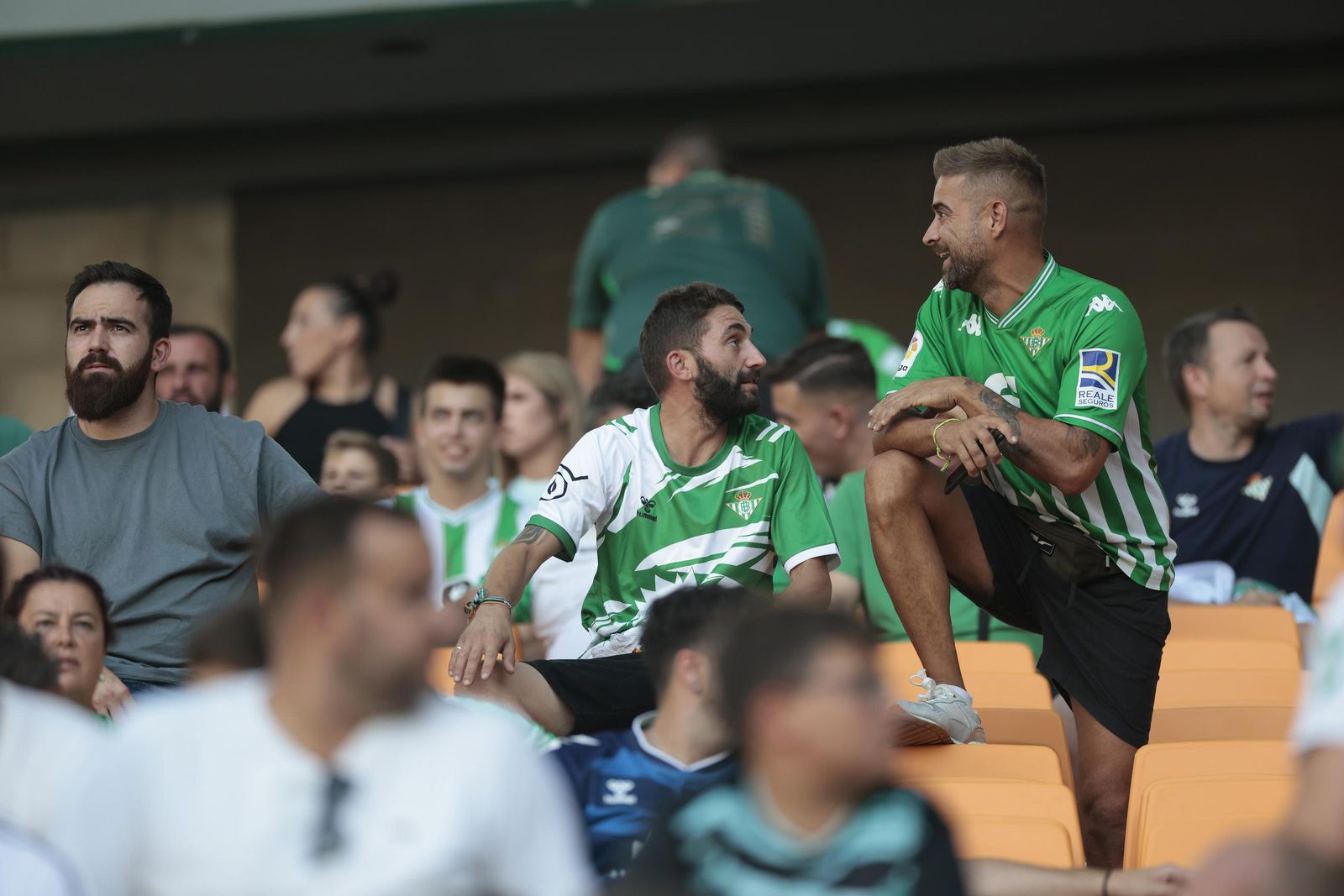 Búscate en las fotos del Betis - Athletic Club