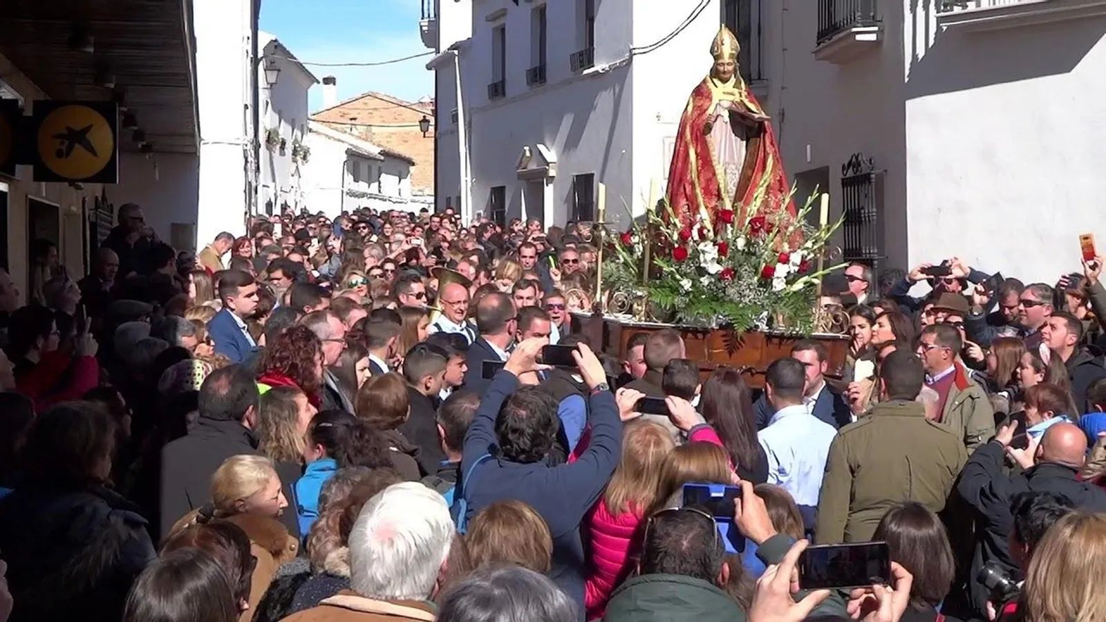 La Festividad de San Blas atrae cada año a cientos de visitantes a Benaocaz