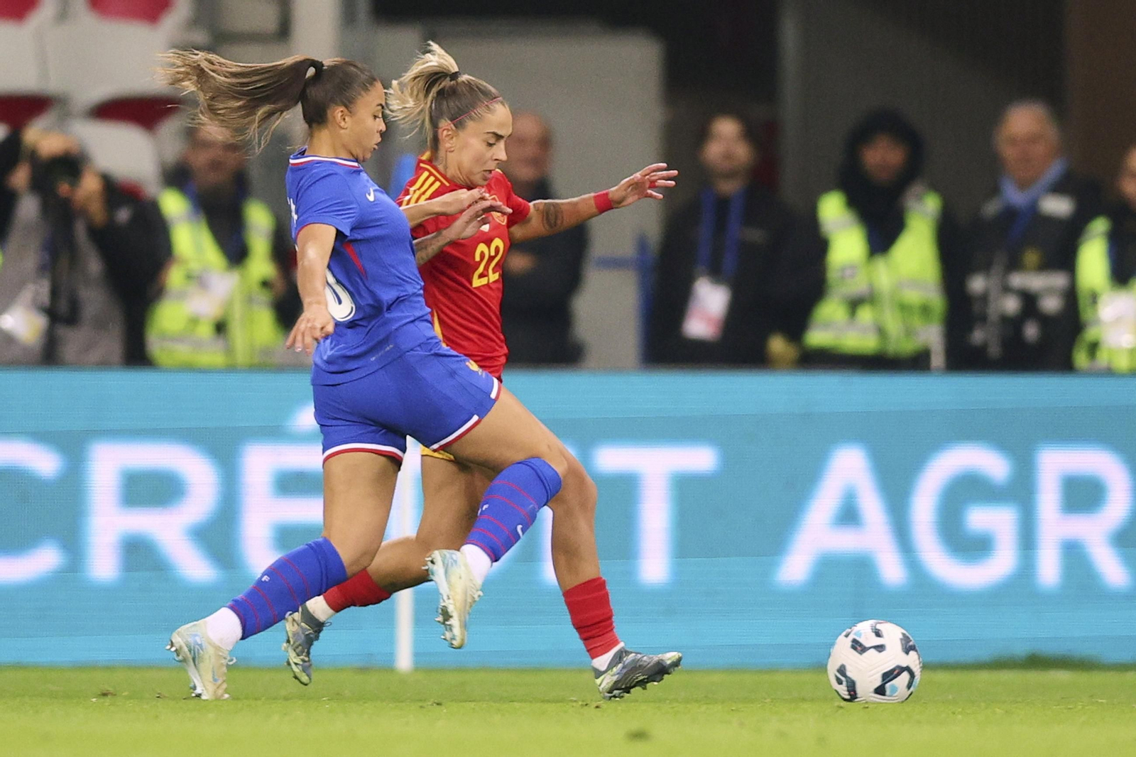 Las fotos de la exhibición de España femenina en Francia