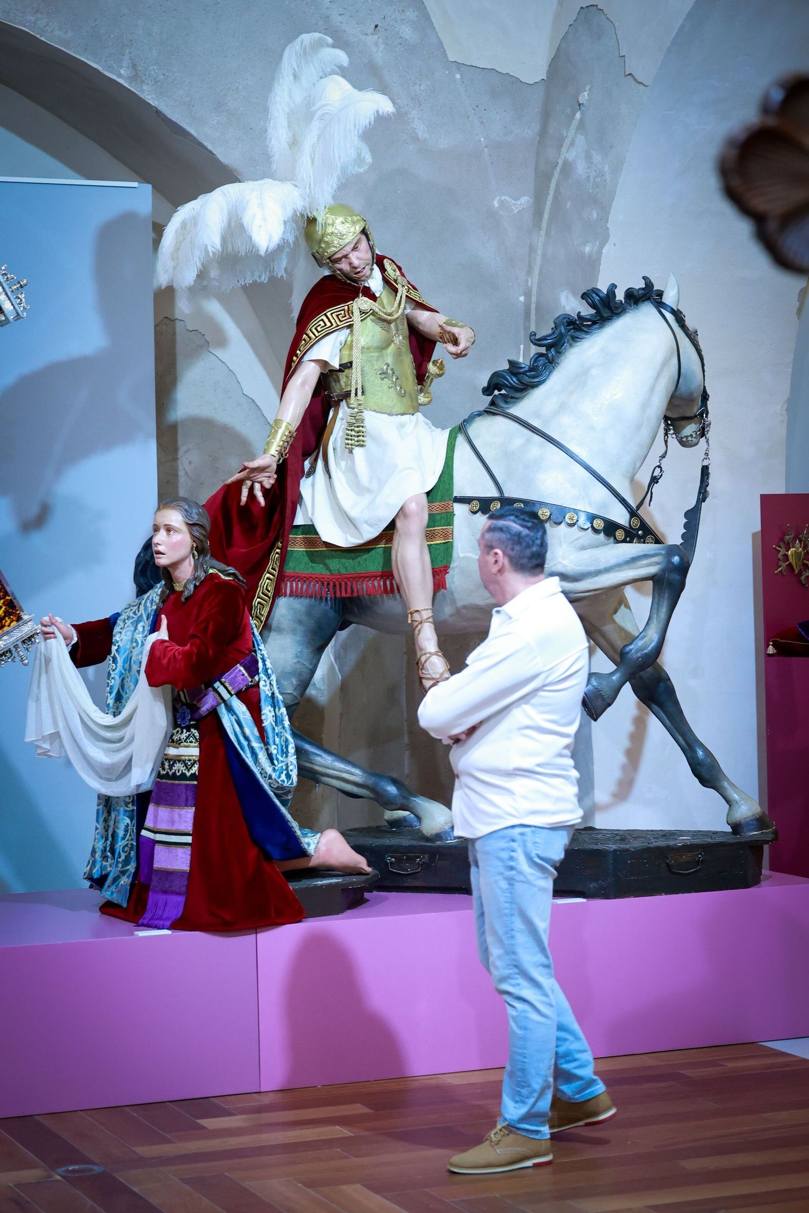 Inaugurada en San Fernando la exposición cofrade Passio Domini: las imágenes