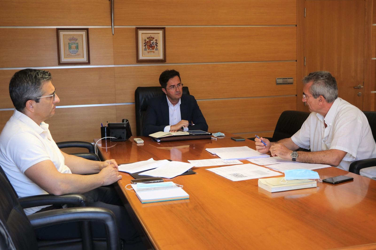 El Ejido ya trabaja en la nueva normativa para atraer inversiones y reactivar la economía