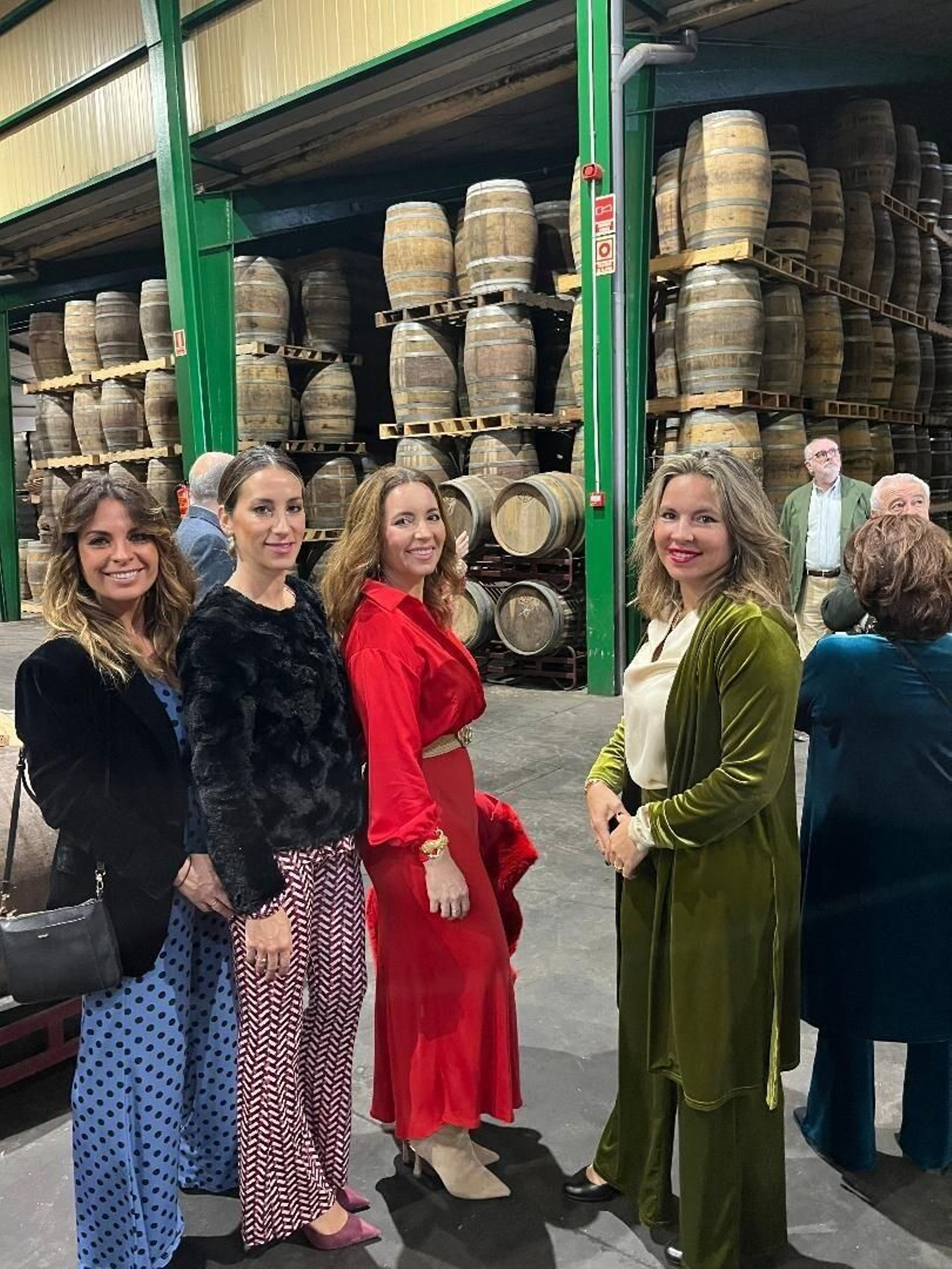 Las hermanas Carmen, Lupe, Alejandra y Ana Páez Ruiz, durante el festejo en las Bodegas Páez Morilla.