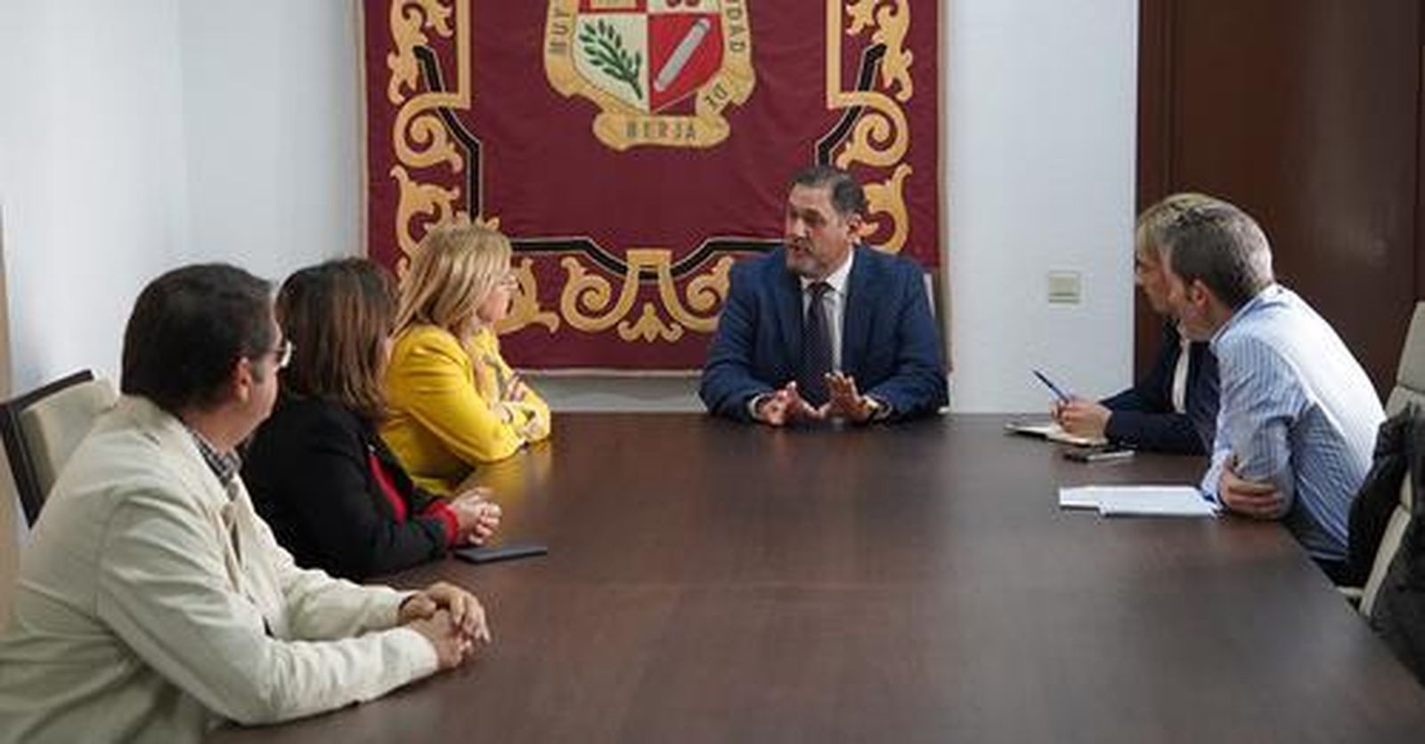 Momento de la visita institucional