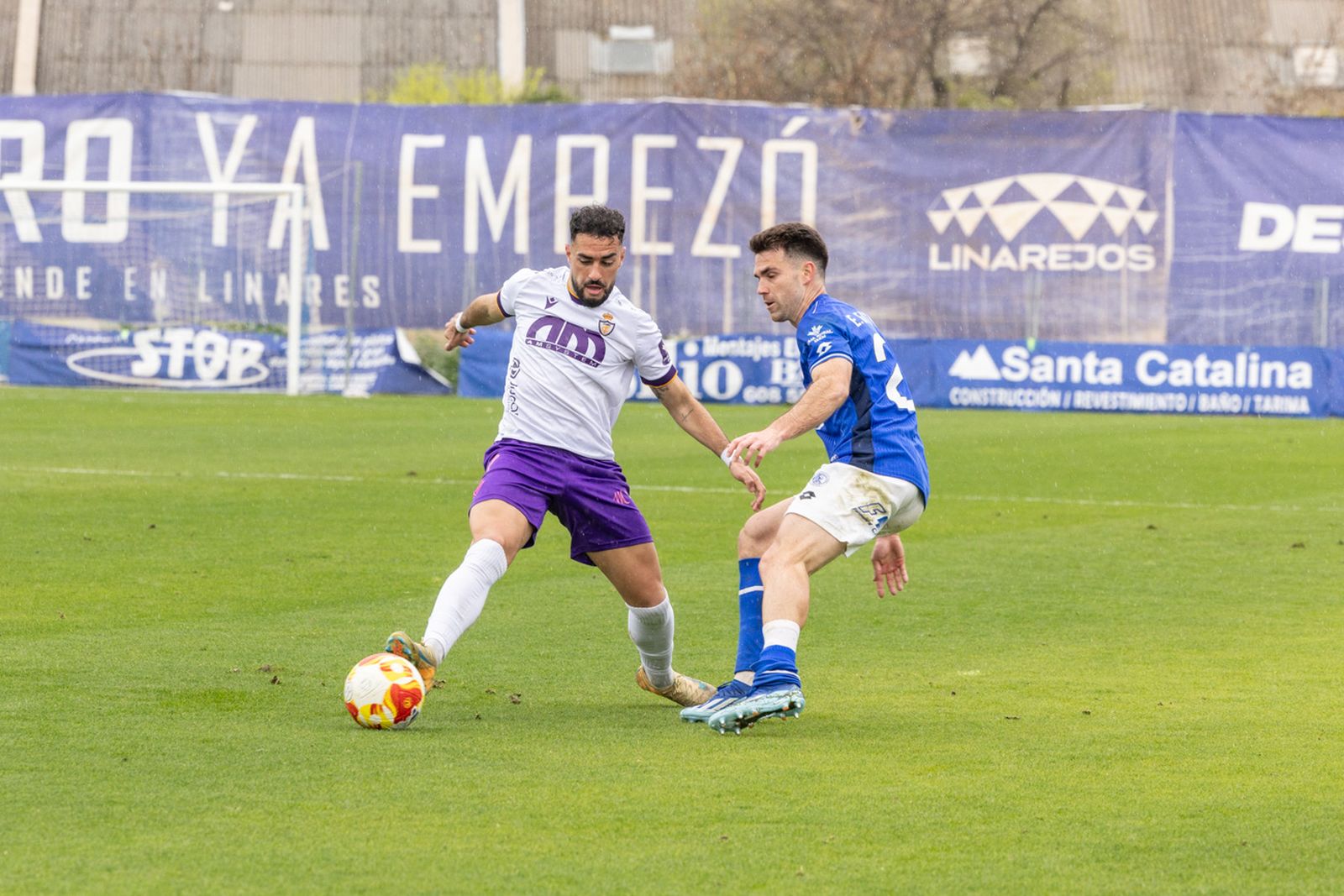 Las mejores imágenes del empate en el derbi entre Linares Deportivo y Real Jaén