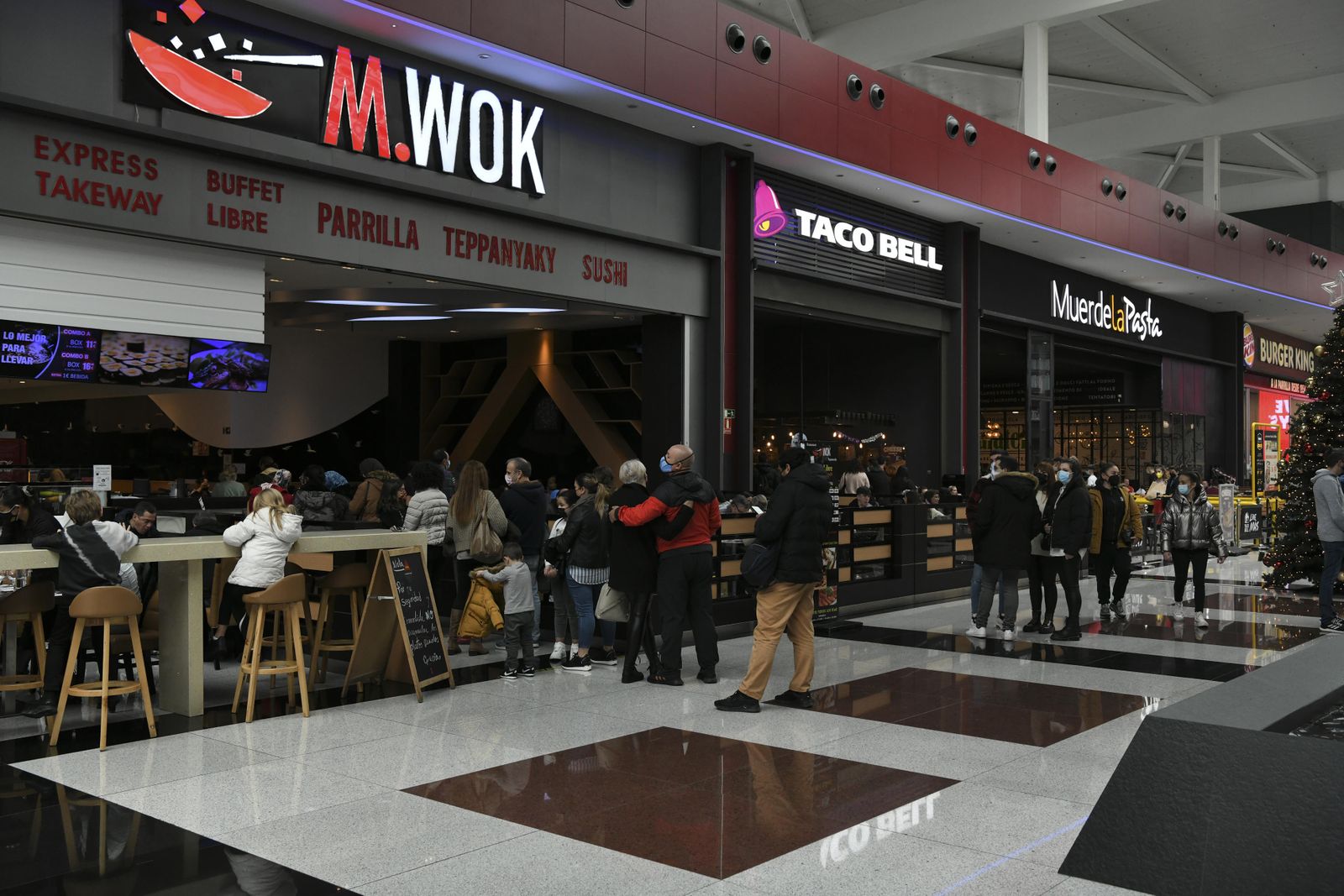 Fotos: las rebajas en el Nevada Shopping de Granada